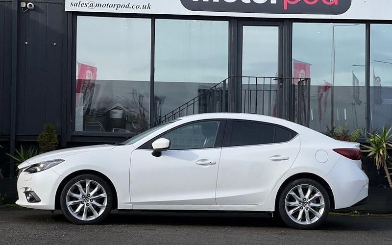 Used Mazda 3 Inclusive 120 HP (88 kW) 2016 White Sedan