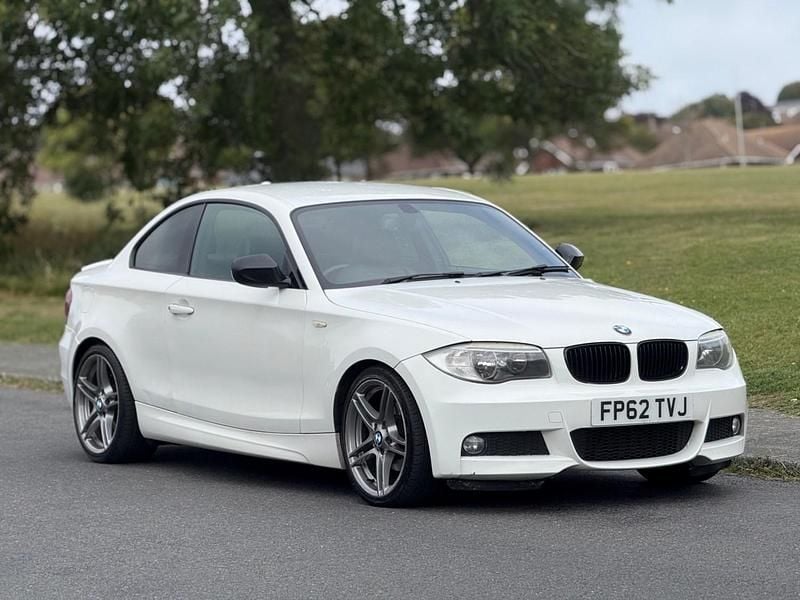 White Used 2012 BMW 118 Coupé Sport Line Coupe | £2,995 (Fair price) - Image 1/4