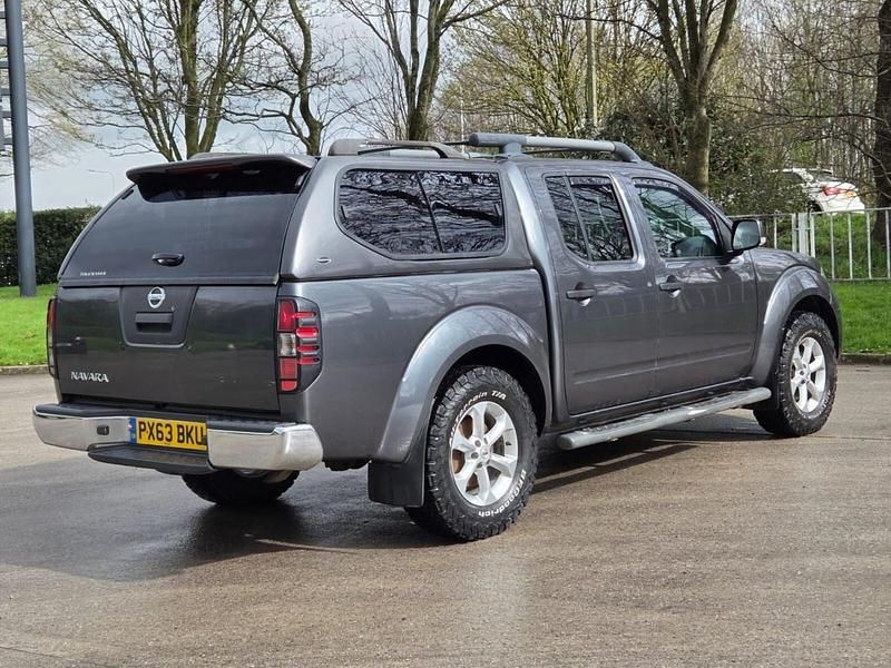 Used Nissan Navara Tekna 190 HP (139 kW) 2013 Grey Pickup