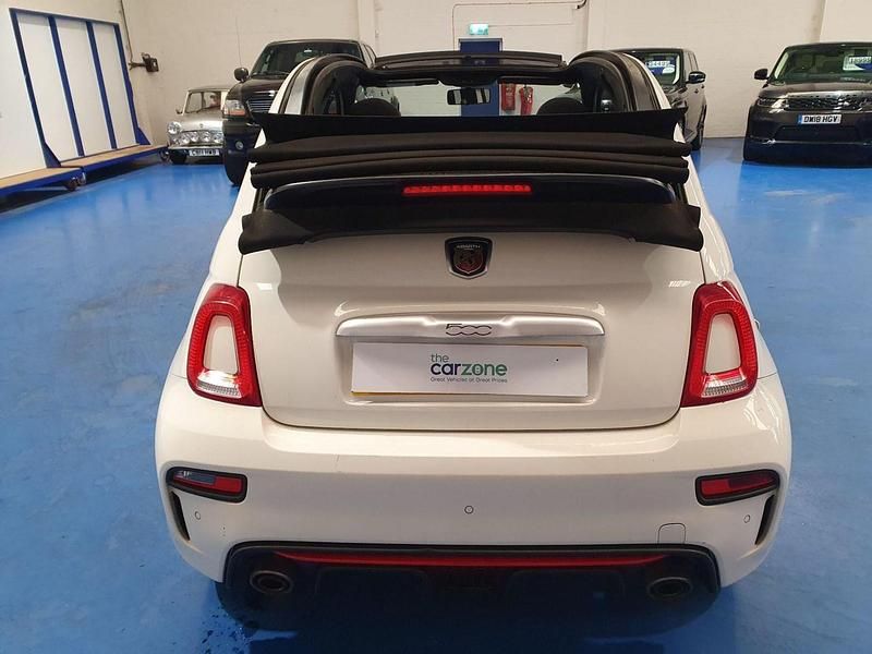 Used Abarth 595 145 HP (106 kW) 2019 White Cabriolet