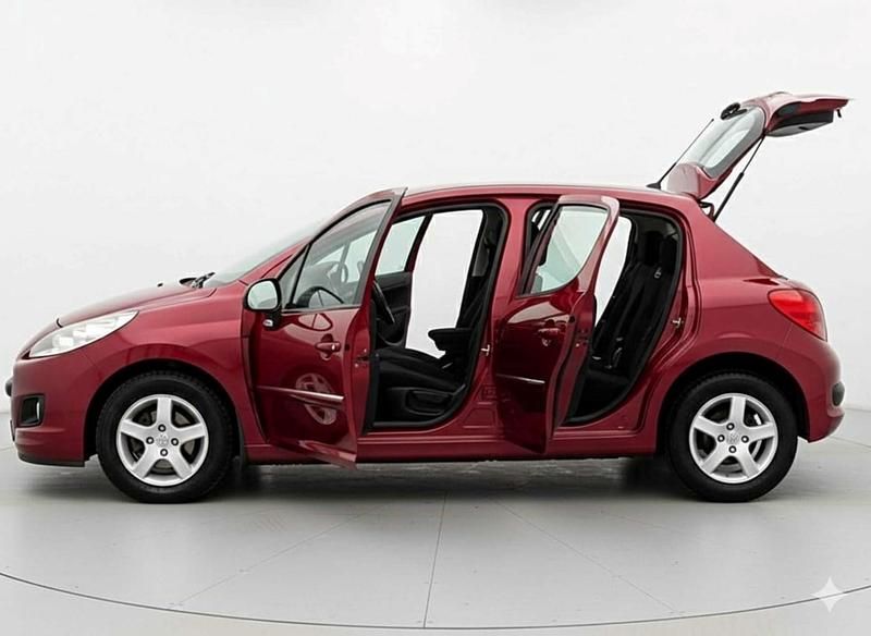 Used Peugeot 207 Envy 2011 Red Hatchback