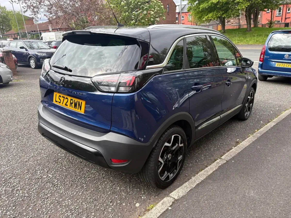 Używany Vauxhall Crossland Ultimate 130 KM (95 kW) 2022 Niebieski SUV
