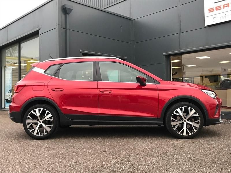 Used Seat Arona Xperience Lux 110 HP (80 kW) 2023 Red SUV