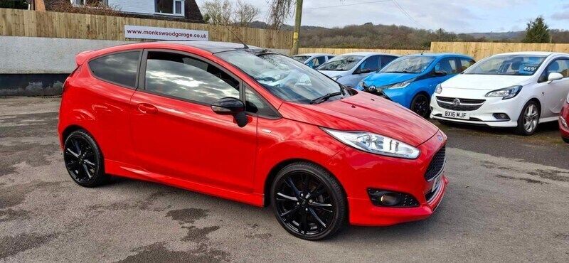Red Used 2017 Ford Fiesta ST-Line Hatchback | £6,495 (Fair price) - Image 1/4