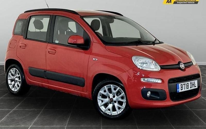 Used 2020 Fiat Panda Lounge Hatchback | £4,395 (Good price) - Image 1/2