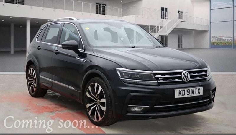 Black Used 2019 VW Tiguan R-line SUV | £20,895 (Good price) - Image 1/4