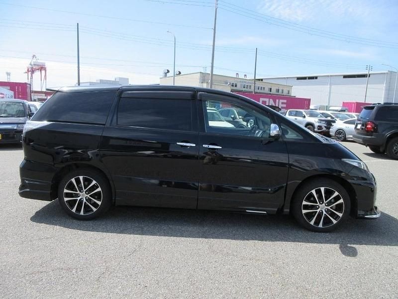 Used Toyota Estima 2012 Black MPV