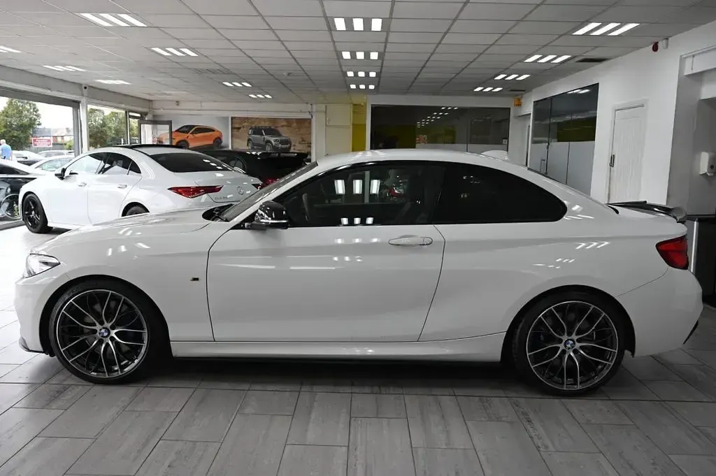 Used BMW M240i M Sport 340 HP (250 kW) 2018 White Coupe