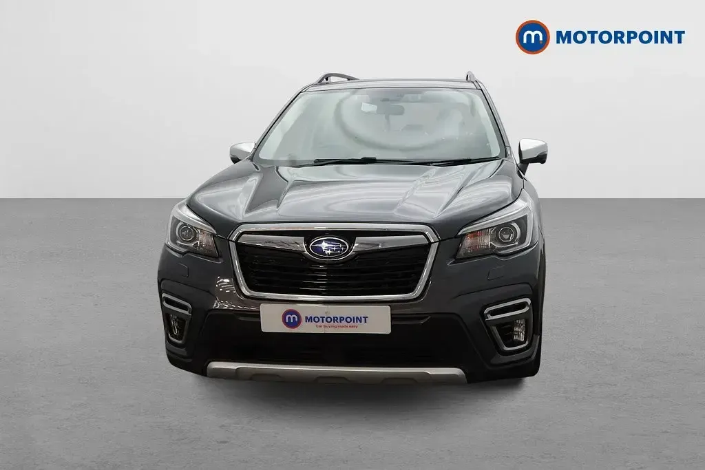 Używany Subaru Forester Premium 150 KM (110 kW) 2021 Szary SUV