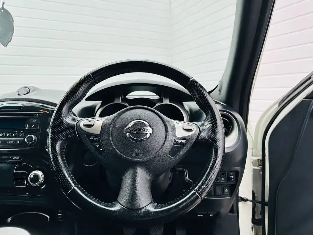Used Nissan Juke Acenta 117 HP (86 kW) 2010 White SUV
