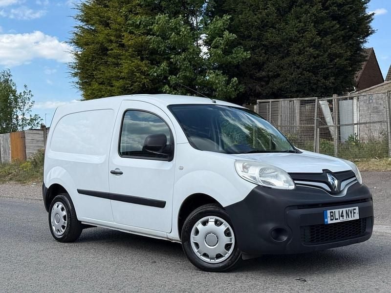 White Used 2014 Renault Kangoo MPV | £3,895 (Good price) - Image 1/4