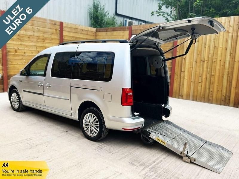Silver Used 2019 VW Caddy Maxi Life Life MPV | £21,945 (Expensive) - Image 1/2