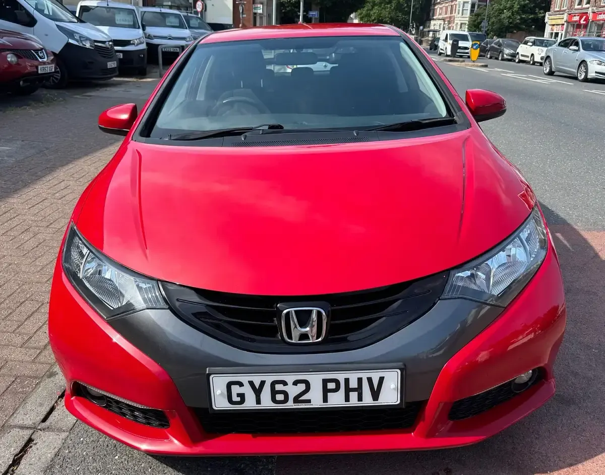 Used Honda Civic SE 100 HP (73 kW) 2012 Red Hatchback