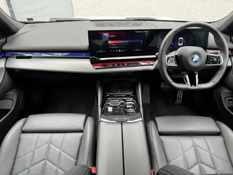 Used BMW i5 M Sport 250 kW (340 HP) 2024 White Sedan
