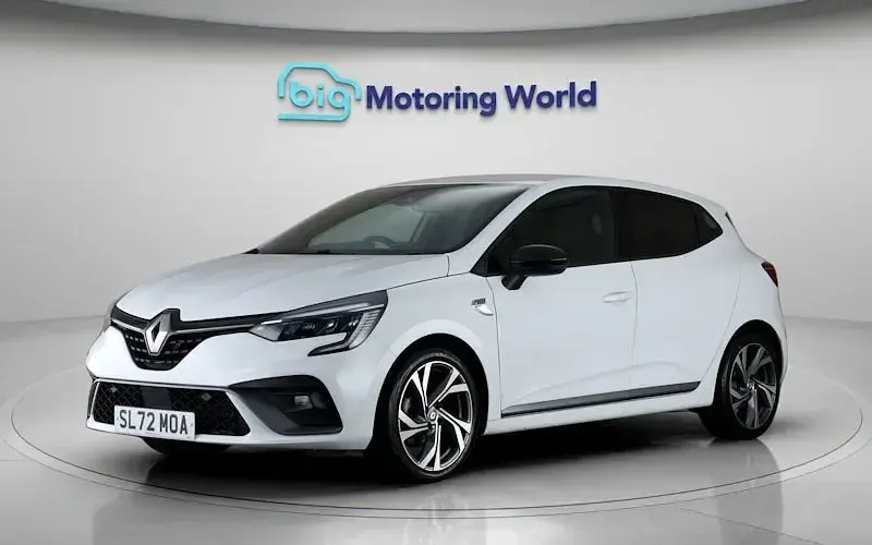 Used Renault Clio RS Line 145 HP (106 kW) 2022 White Hatchback