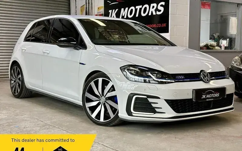 Used VW Golf VII Advance 204 HP (150 kW) 2020 Hatchback
