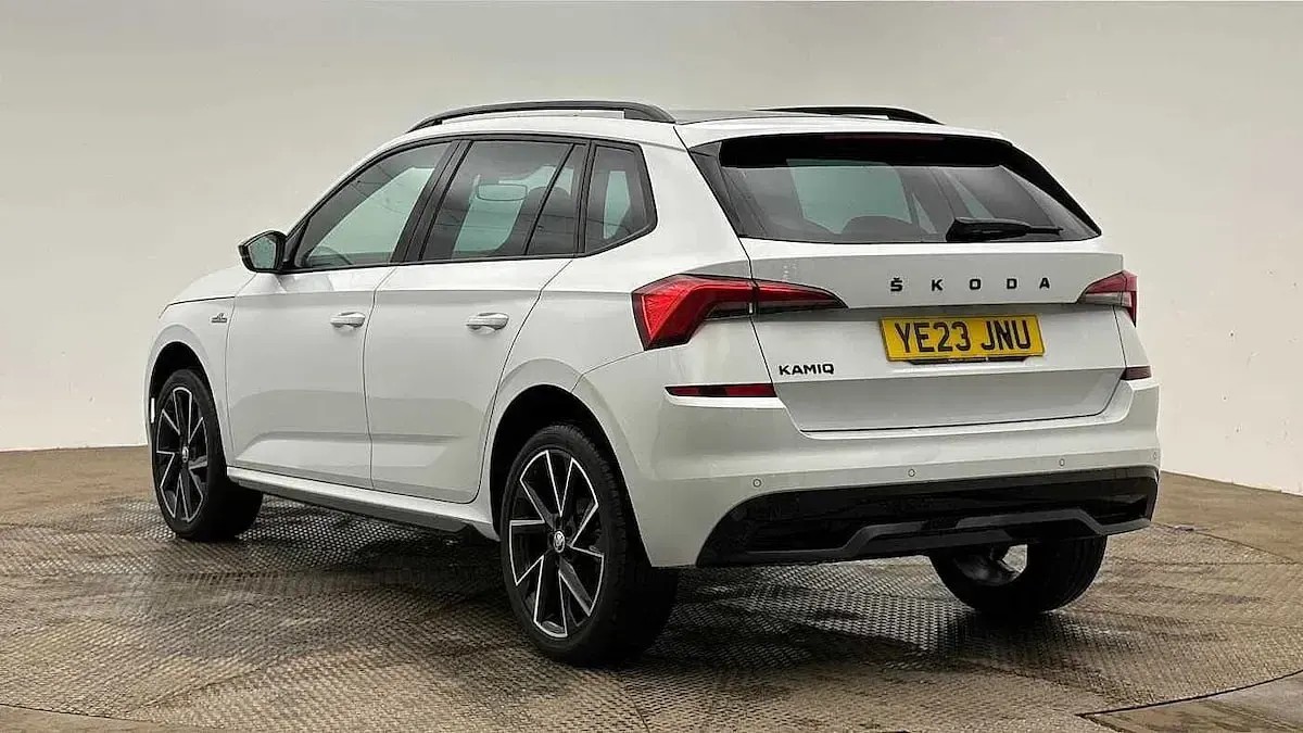 Used Skoda Kamiq Monte Carlo 110 HP (80 kW) 2023 Moon white metallic SUV
