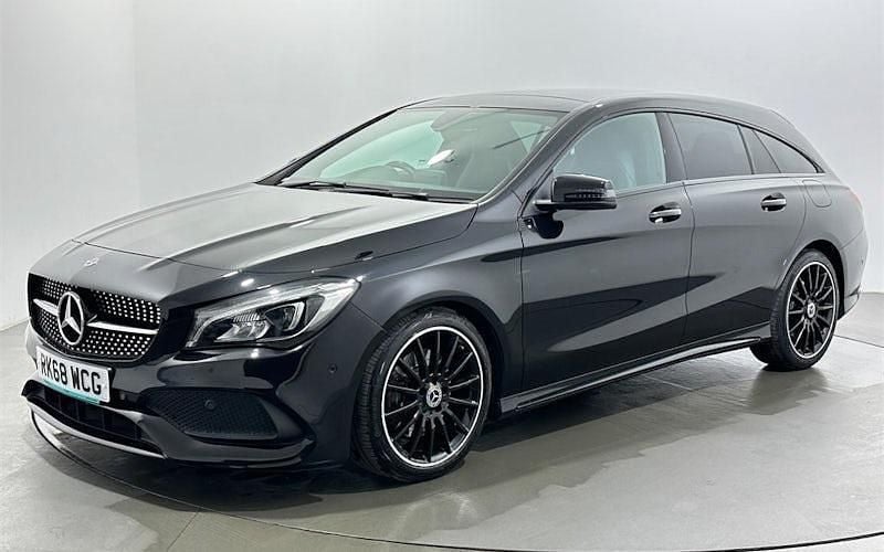 Used Mercedes CLA220 Shooting Brake AMG line 184 HP (135 kW) 2018 Black Estate