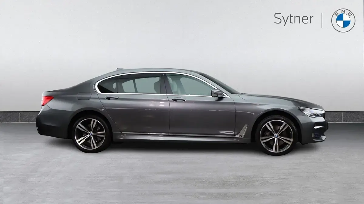 Used BMW 740L M Sport 316 HP (232 kW) 2017 Grey Sedan