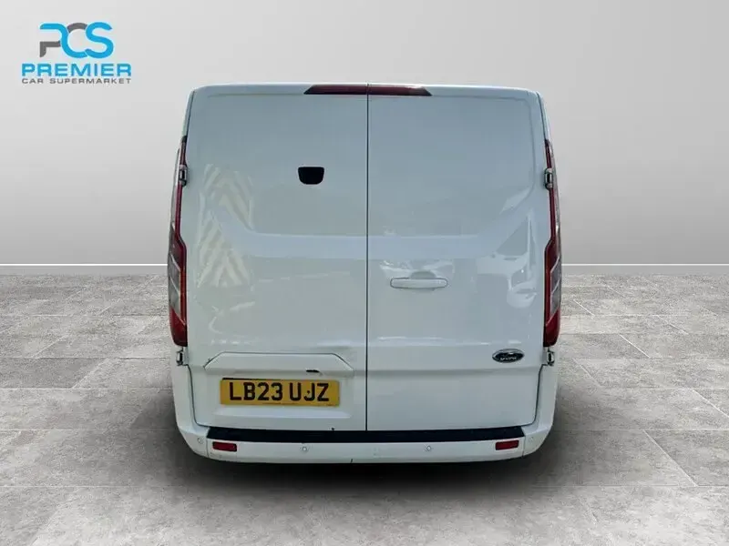 Käytetty Ford Transit Custom Limited 130 HP (95 kW) 2023 Valkoinen Van
