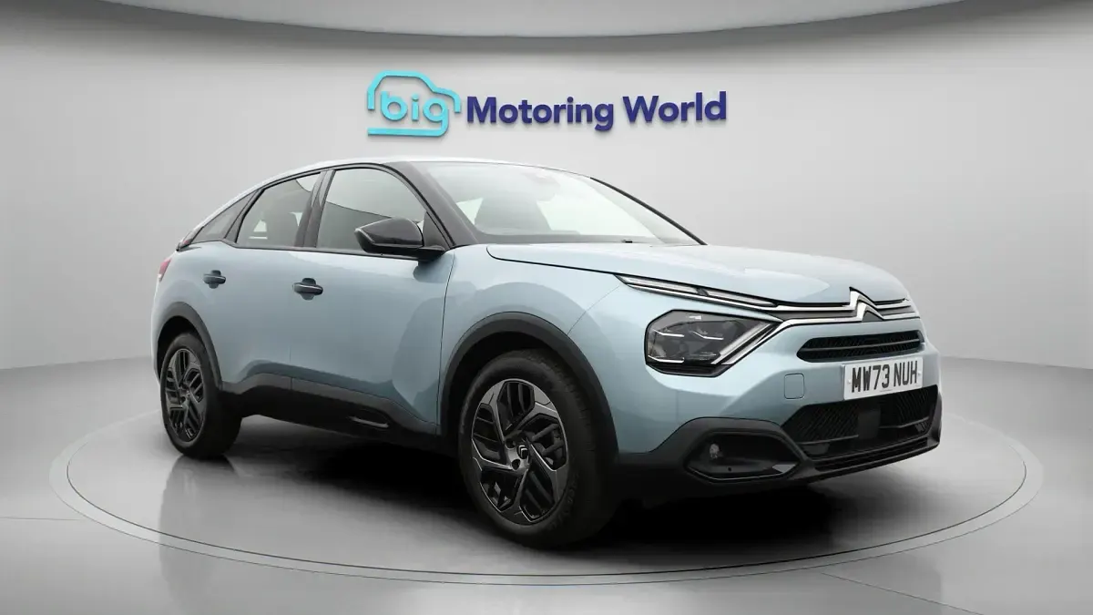 Used Citroën C4 PureTech 101 HP (74 kW) 2023 SUV