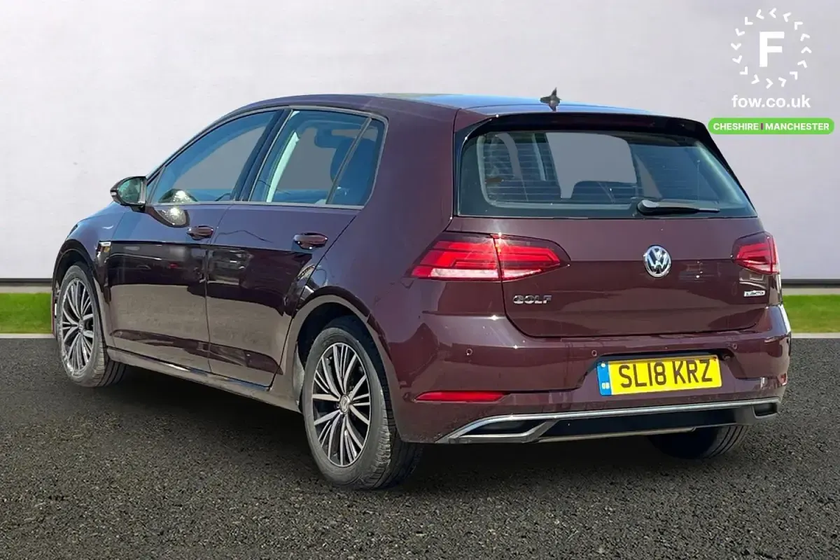 Used VW Golf VII SE 131 HP (96 kW) 2018 Black Hatchback