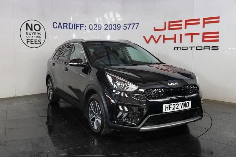 Black Used 2022 Kia Niro Play SUV | £15,988 (Super price) - Image 1/4