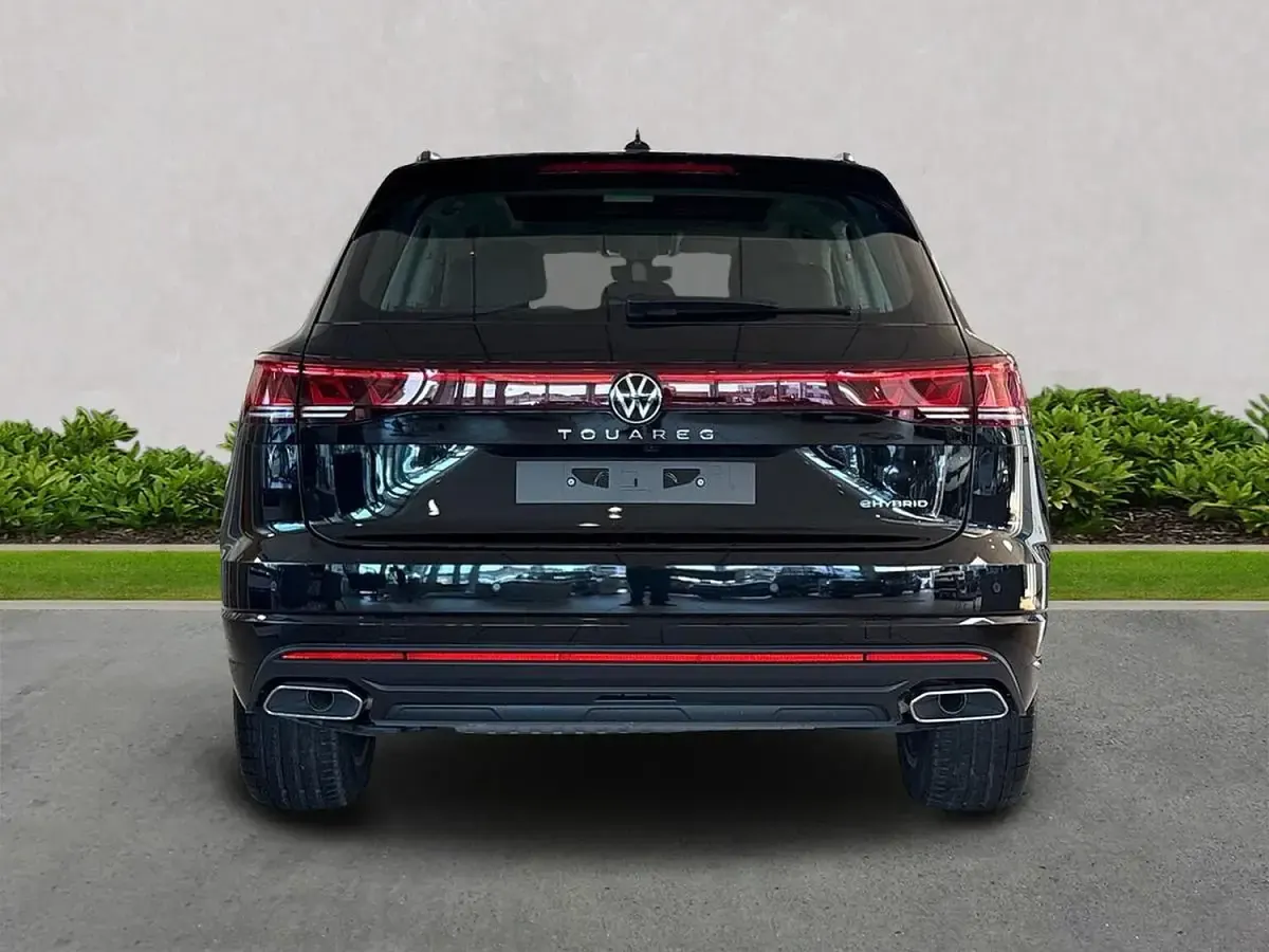 New VW Touareg Elegance 375 HP (275 kW) 2026 Black SUV