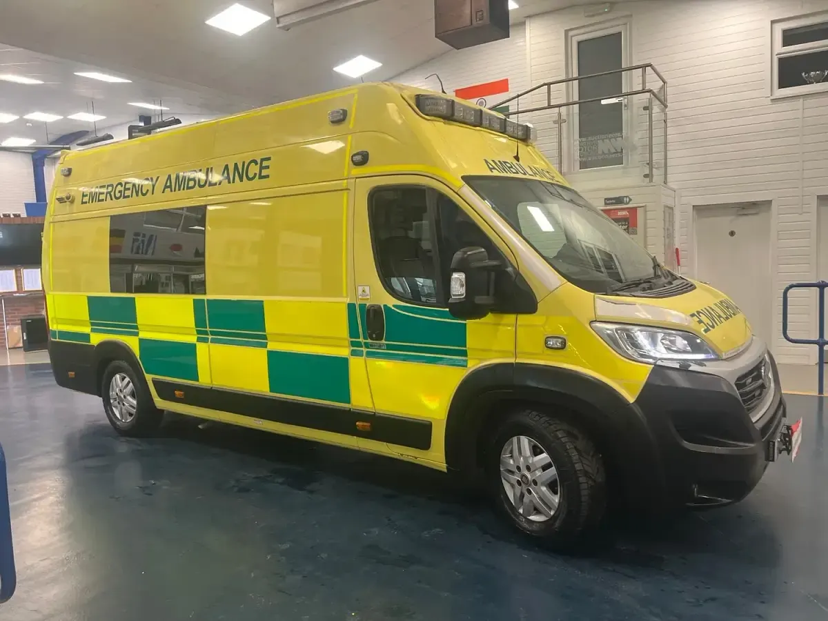 Used Fiat Ducato 176 HP (129 kW) 2018 Yellow Van