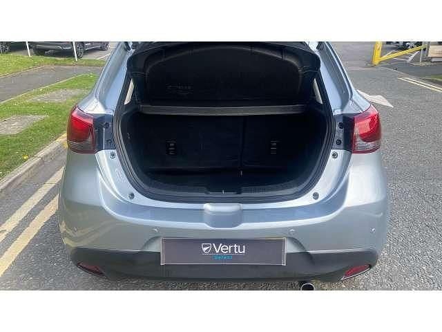 Used Mazda 2 Inclusive 88 HP (64 kW) 2019 Silver Hatchback