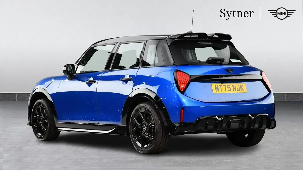 Used Mini Cooper S Hatch 201 HP (147 kW) 2025 Blue Hatchback