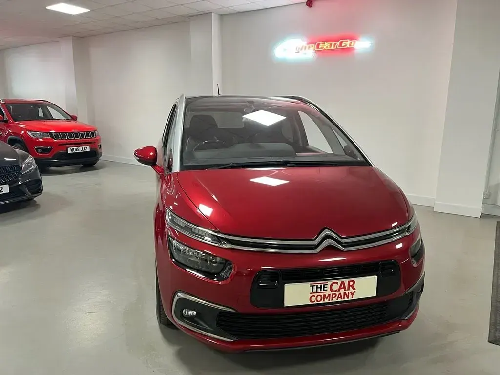 Used Citroën Grand C4 Picasso Flair 120 HP (88 kW) 2018 Red MPV