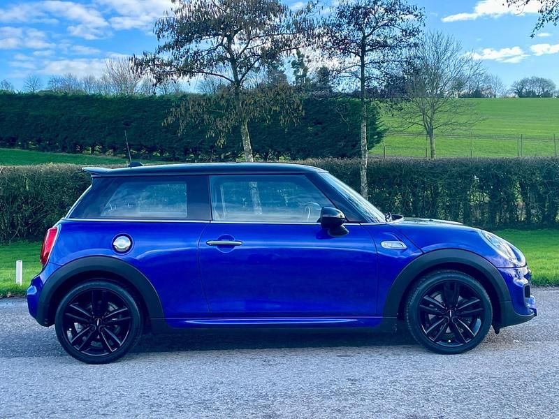 Usado Mini Cooper S Hatch 2018 Azul Citadino