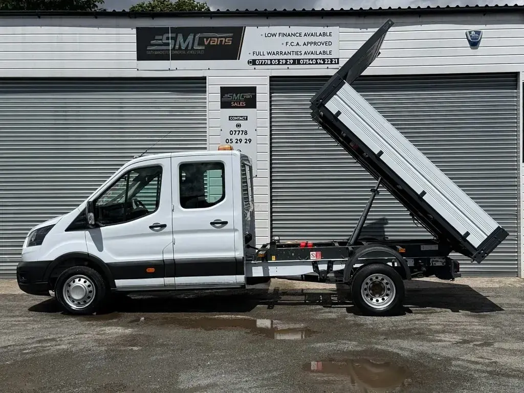 Used Ford Transit S 2021 White Sedan