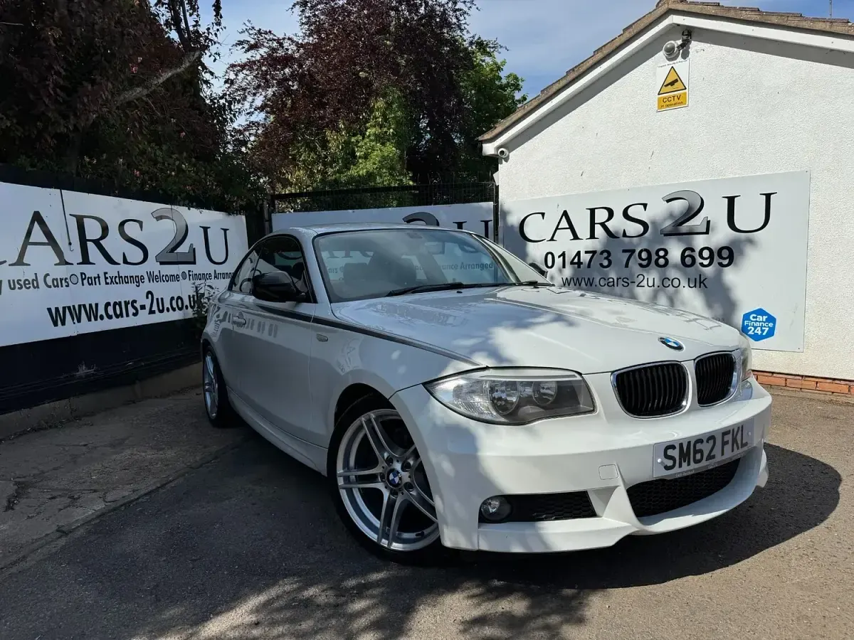 Used BMW 118 Coupé Sport Line 2012 White Coupe
