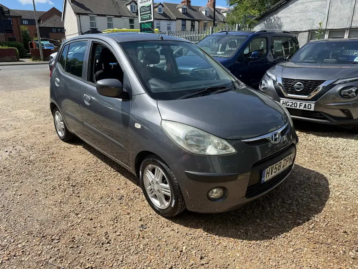 Used Hyundai i10 Style 77 HP (56 kW) 2008 Grey Hatchback