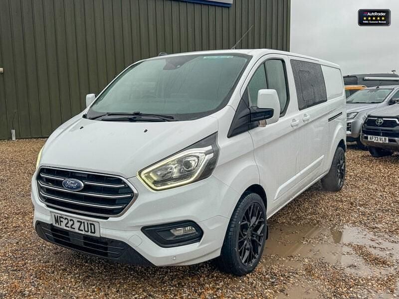 Used Ford Transit Custom Limited 185 HP (136 kW) 2022 White Van