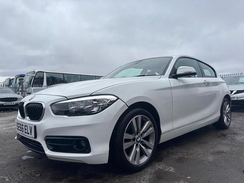 Used BMW 118 Sport Line 2017 White Hatchback