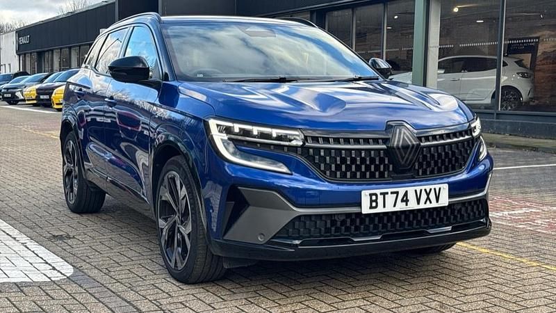 Begagnad Renault Austral Techno Esprit Alpine 200 HK (147 kW) 2024 Vit SUV