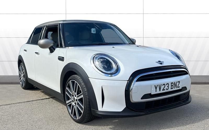 Begagnad Mini Cooper Exclusive 156 HK (114 kW) 2022 Halvkombi