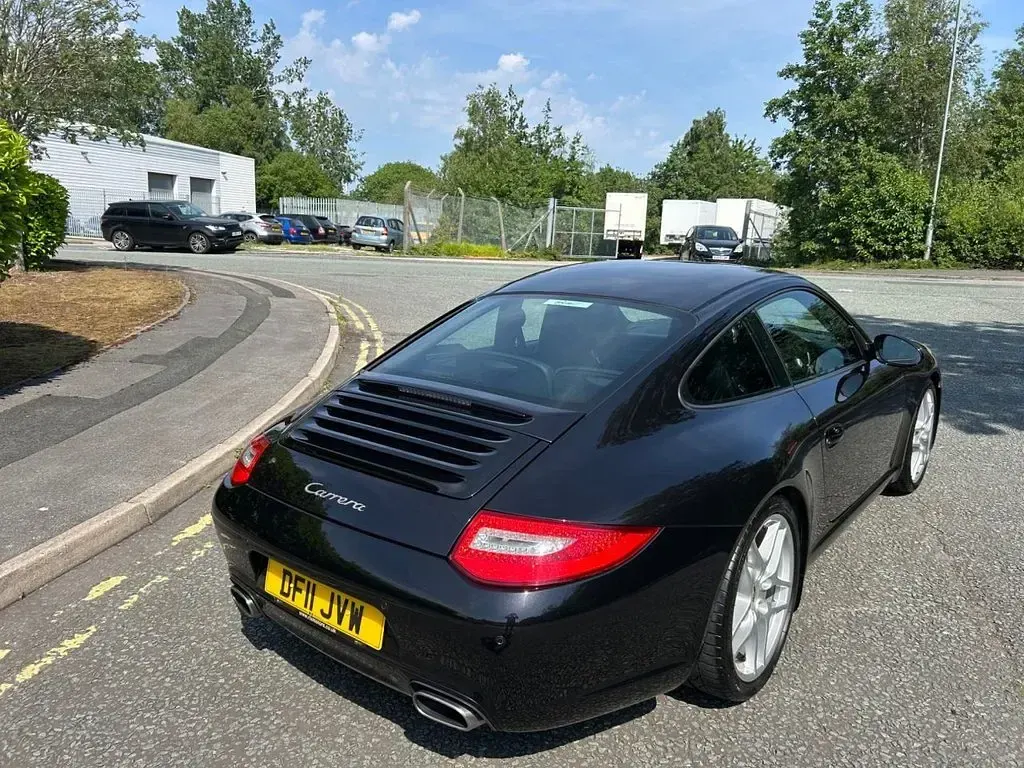 Used Porsche 911 Carrera 345 HP (253 kW) 2011 Black Coupe