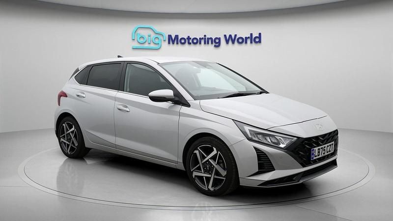 Used Hyundai i20 Premium 101 HP (74 kW) 2025 Grey Hatchback
