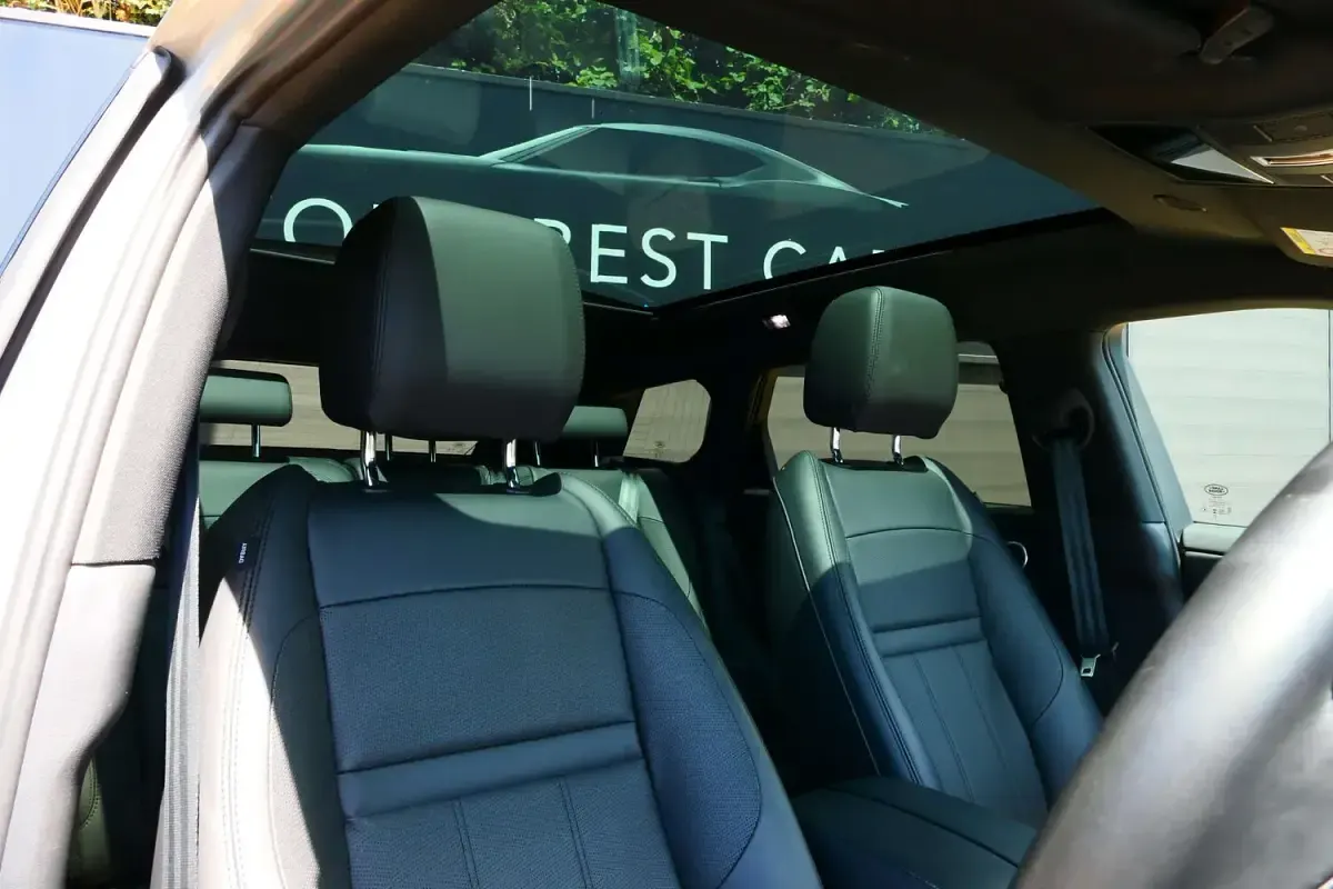 Used Land Rover Range Rover evoque HSE Dynamic 305 HP (224 kW) 2023 Silver SUV