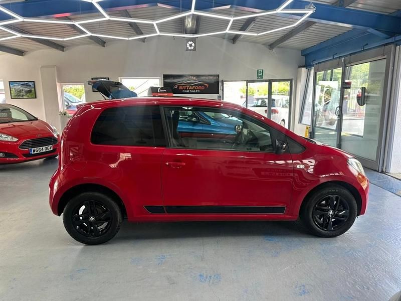 Begagnad Seat Mii Design 2016 Röd Halvkombi