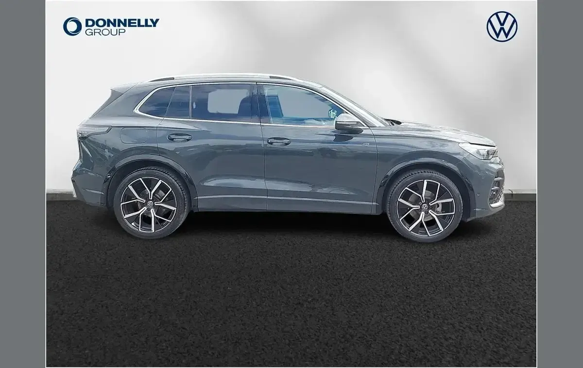 Used VW Tiguan R-line 147 HP (108 kW) 2024 Grey SUV