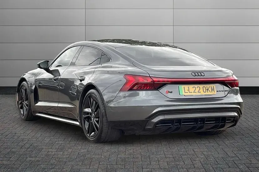 Used Audi RS e-tron GT Comfort 475 kW (646 HP) 2022 Grey Sedan