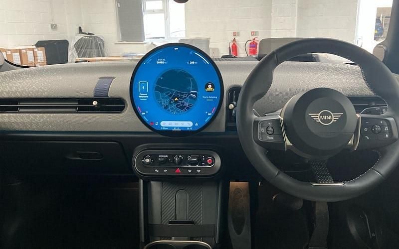 Used Mini Cooper Exclusive 150 kW (204 HP) 2026 Hatchback