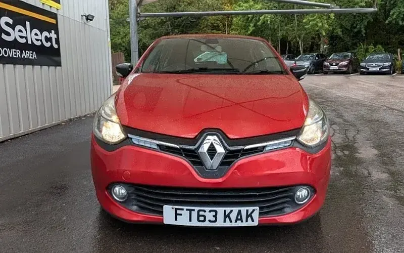 Used Renault Clio Dynamique 90 HP (66 kW) 2015 Hatchback
