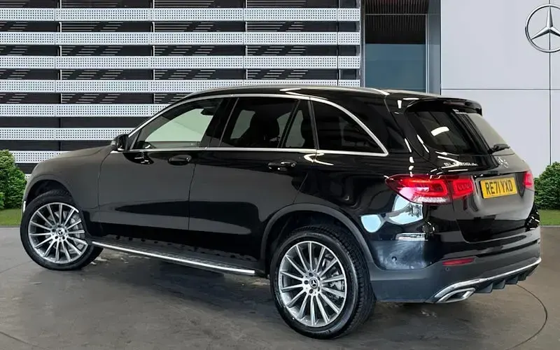 Used Mercedes E300 AMG line 306 HP (225 kW) 2022 Estate