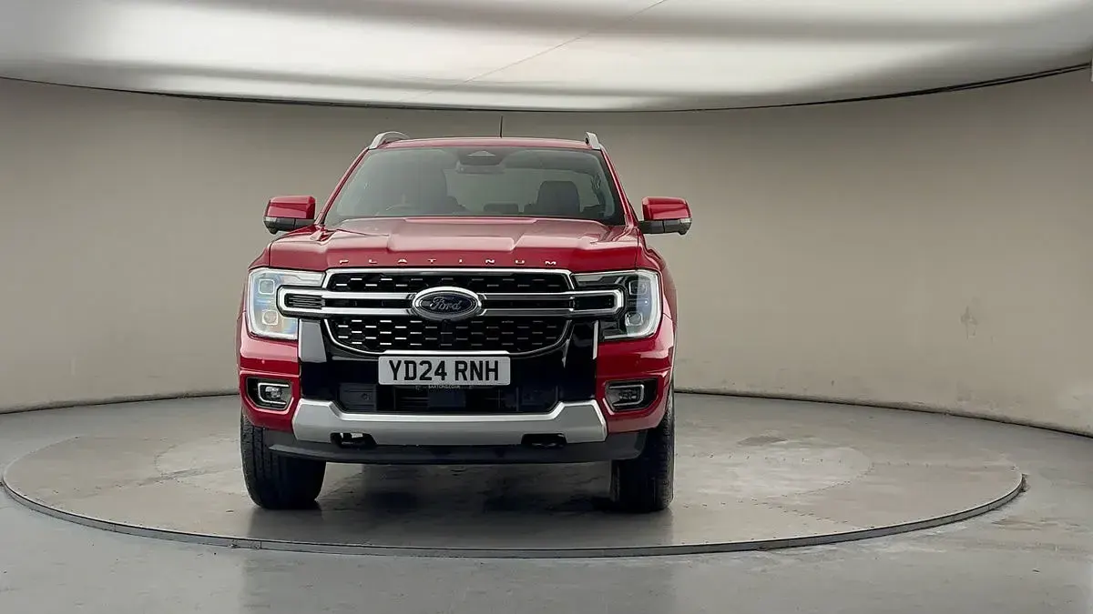Used Ford Ranger Platinum 240 HP (176 kW) 2024 Lucid red tc/red carpet tc Pickup